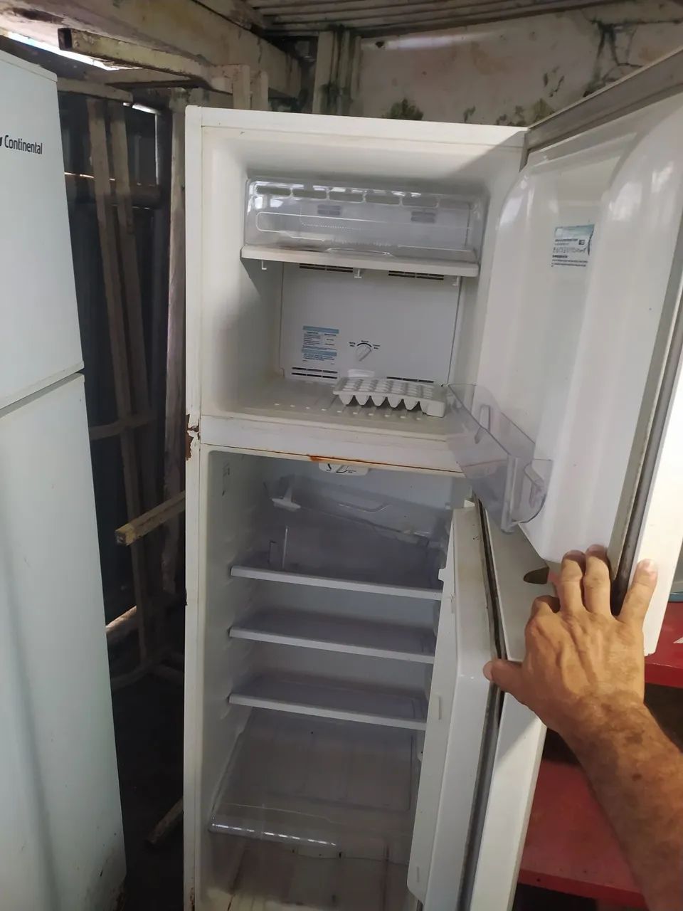 2 Geladeiras com defeito  - Foto 2