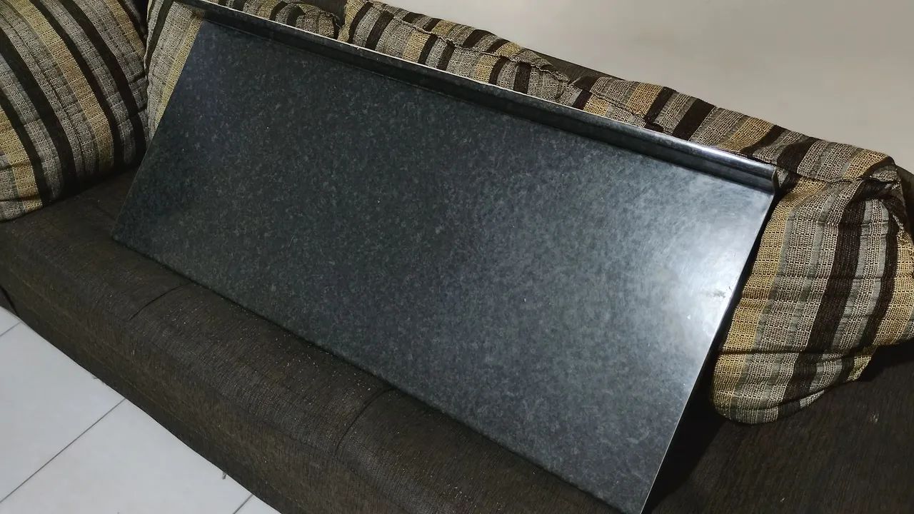 MESA DE PAREDE EM MADEIRA MDF 1,20 m × 52 cm - Excelente estado