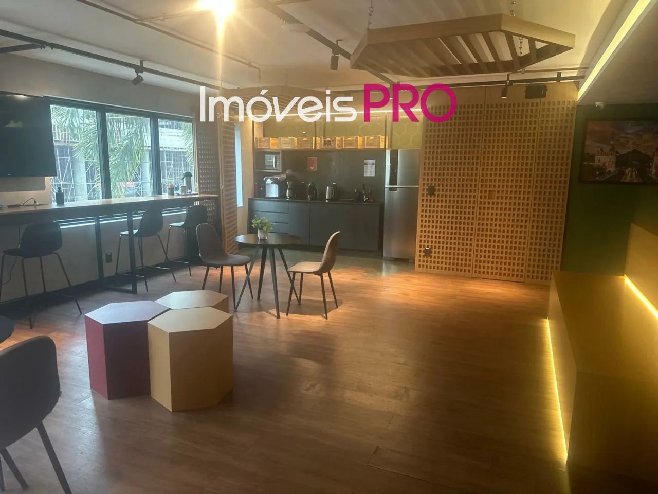 Laje comercial em Moema com 280m² com renda