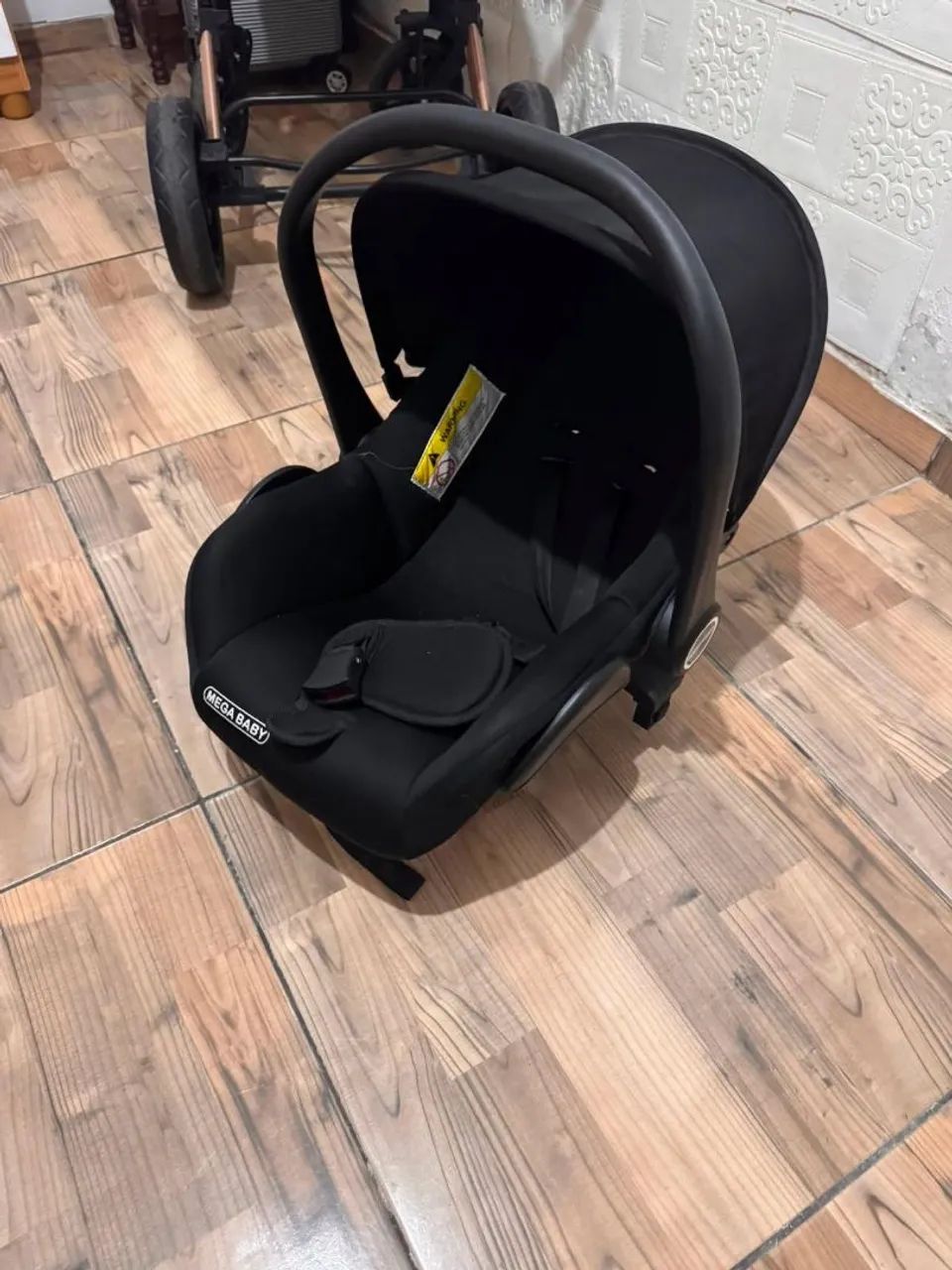 Carrinho de bebê Moisés com bebê conforto importado  - Foto 3