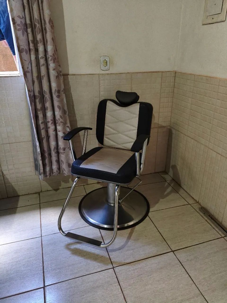 Cadeira de Barbeiro/Salão