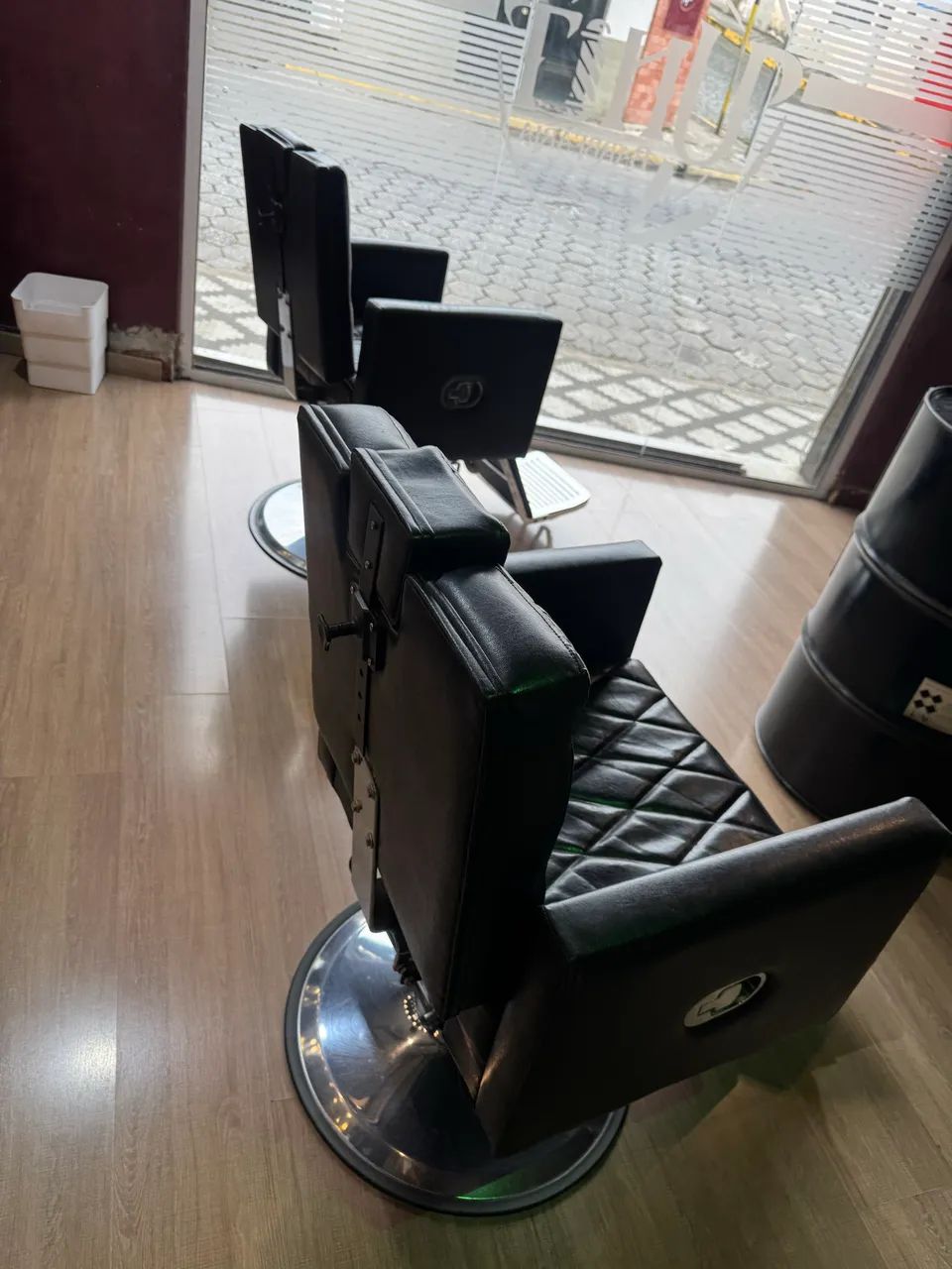 Cadeira de barbeira, barbearia  - Foto 3