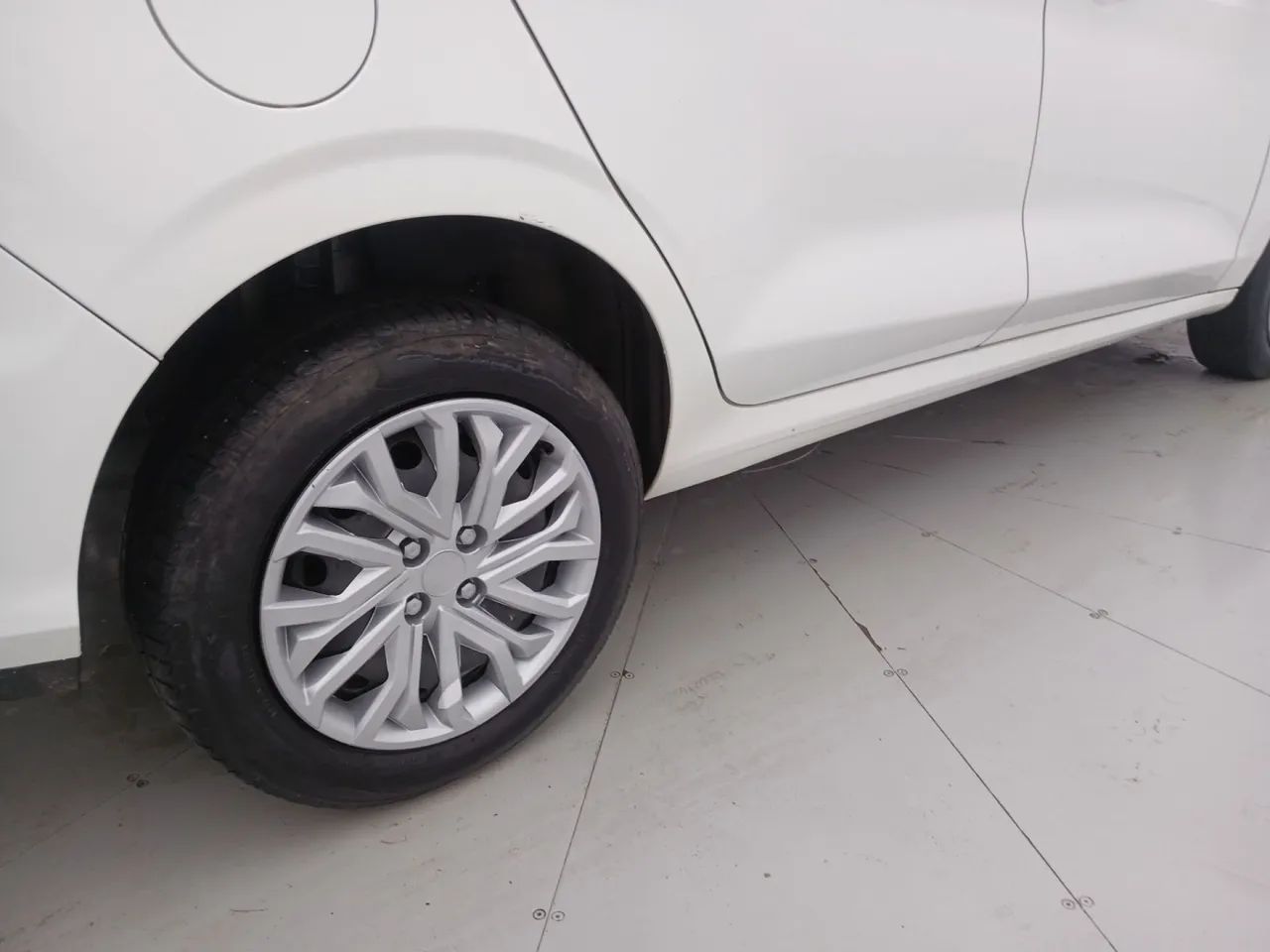 Fiat Cronos DRIVE 1.3 8V Flex Aut., foto 14 de 18