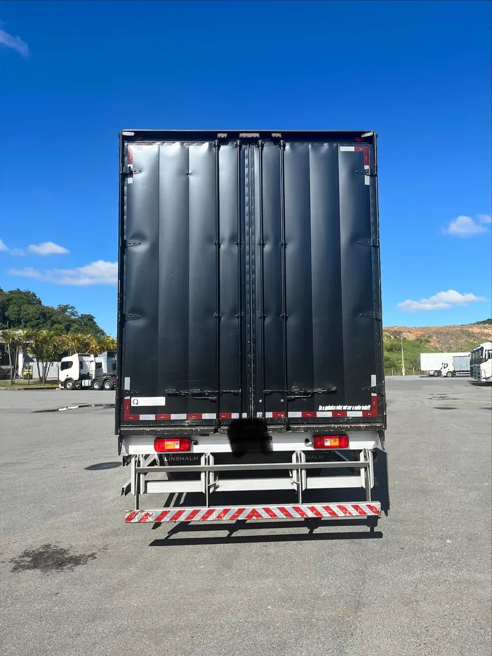 VOLVO VM 270 - Foto 2
