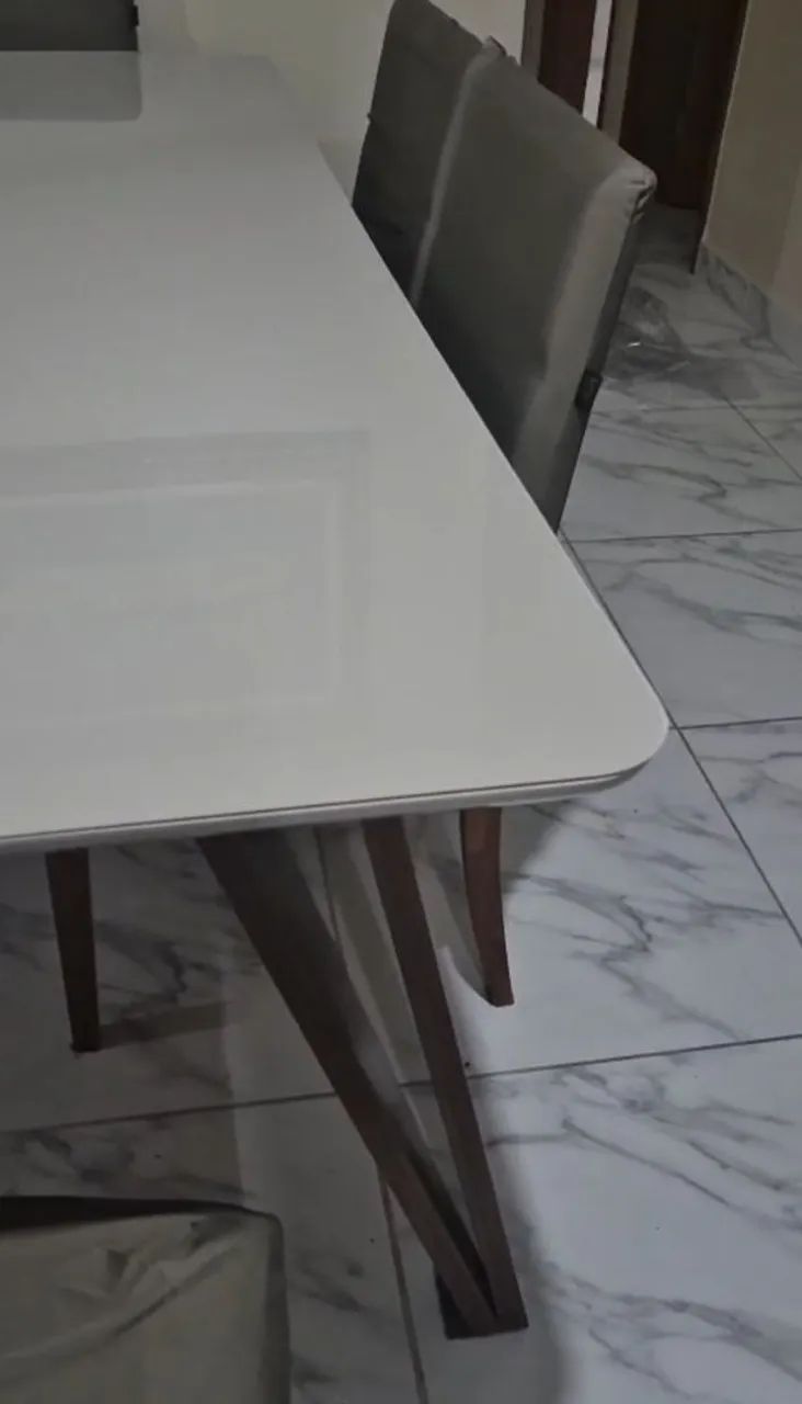 Mesa Laca para 6 Cadeiras