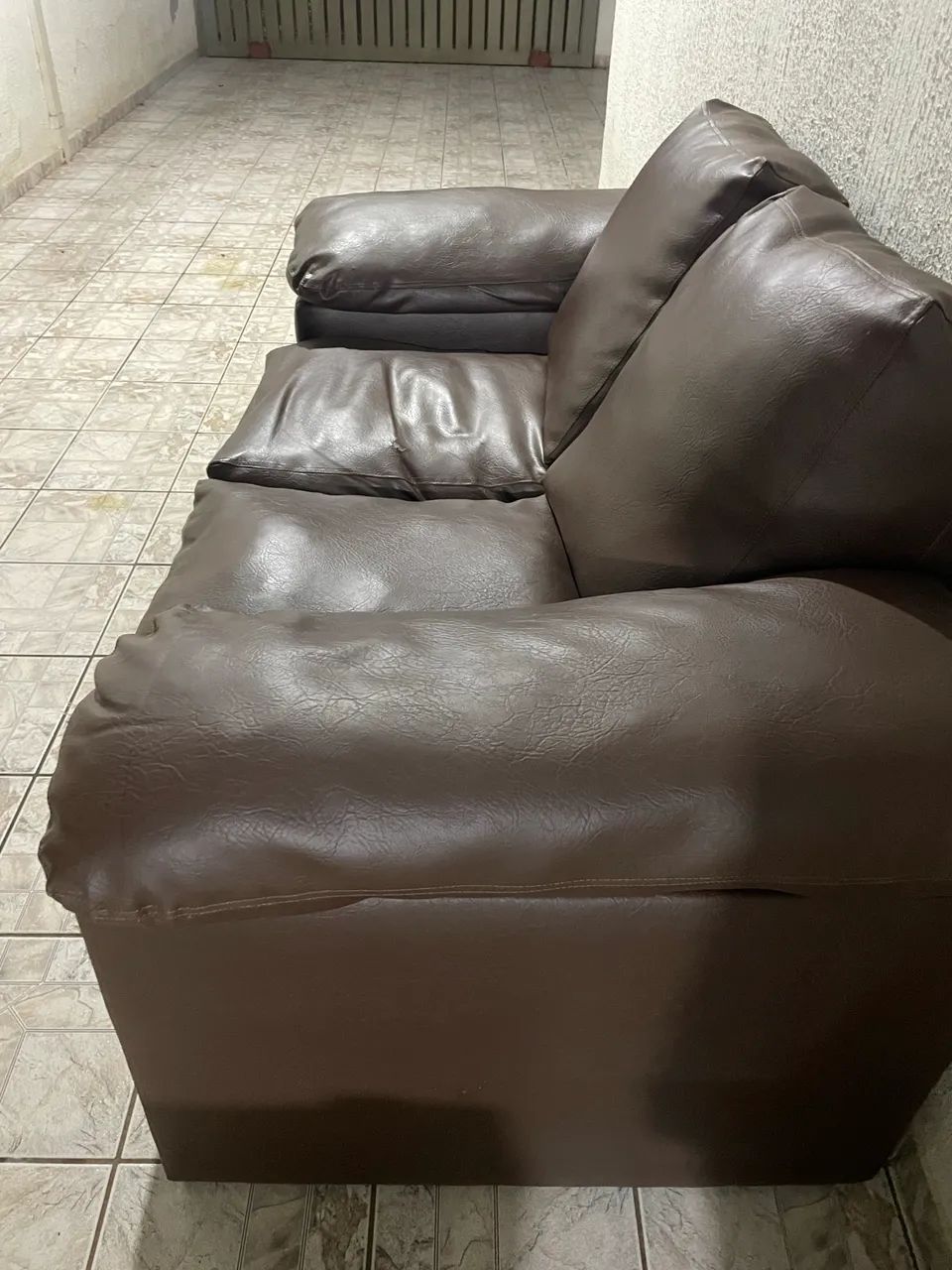 Sofá de Couro Legítimo - 2 e 3 Lugares | Ótima Oportunidade65704315648514123