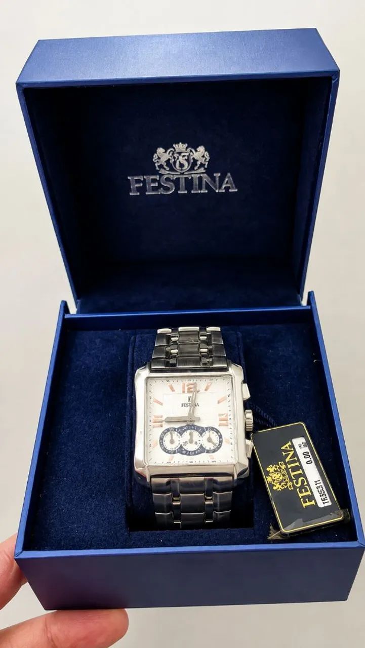 Relógio Festina F16355/1 (Caixa Quadrada)