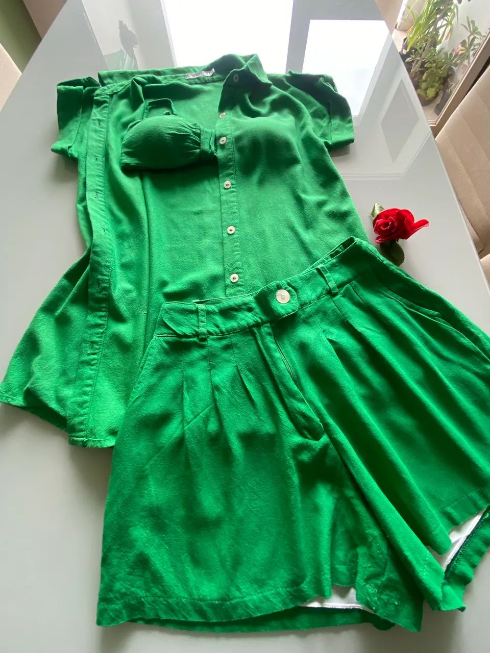 Conjunto feminino 3 peças, short, top e camisa
