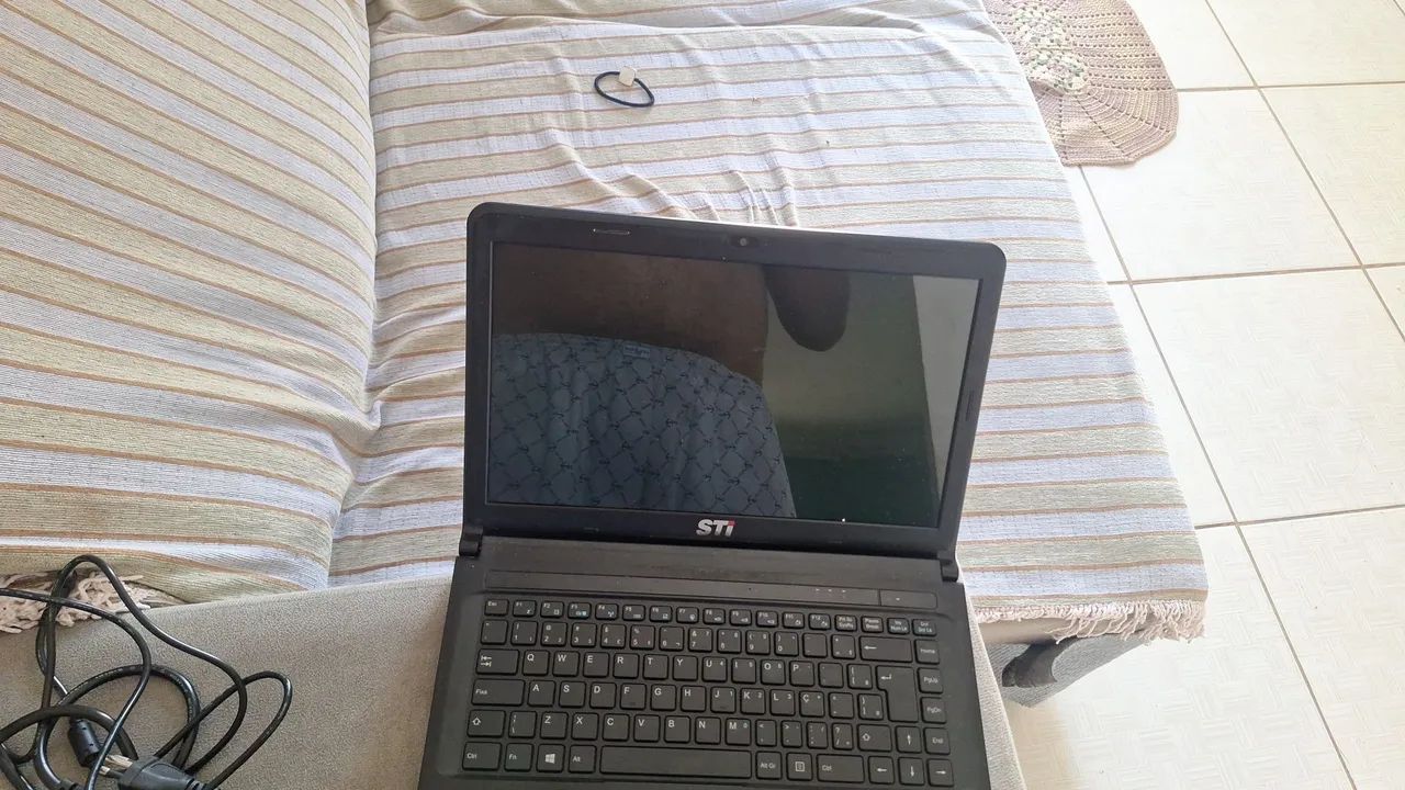 Notebook STI Positivo 590