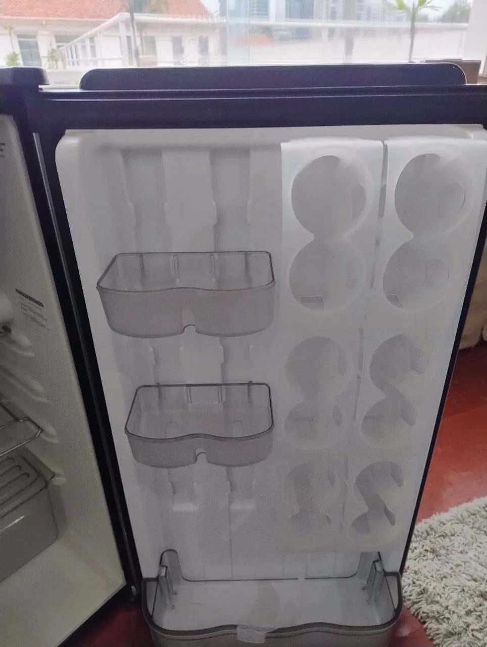 Frigobar Brastemp 120 litros - Inox - Foto 3
