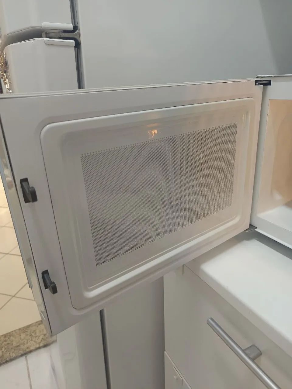 Microondas Panasonic Branco 