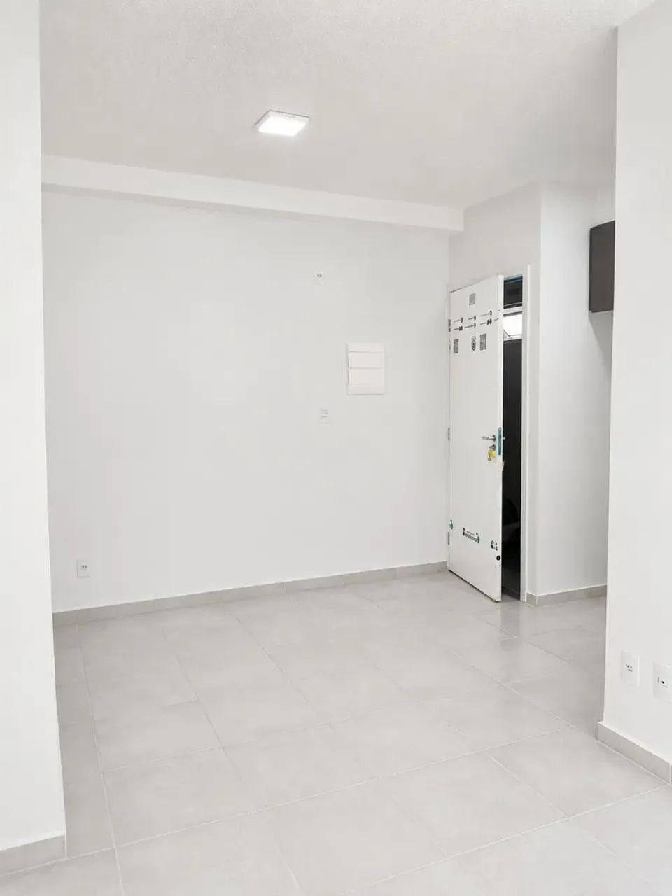 Smart Tarumã, 2 quartos, armário na cozinha - Foto 5