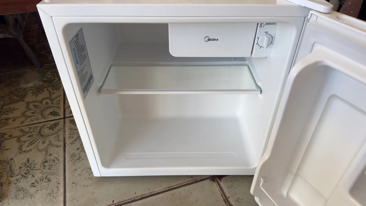 Frigobar Midea 45L - Foto 4
