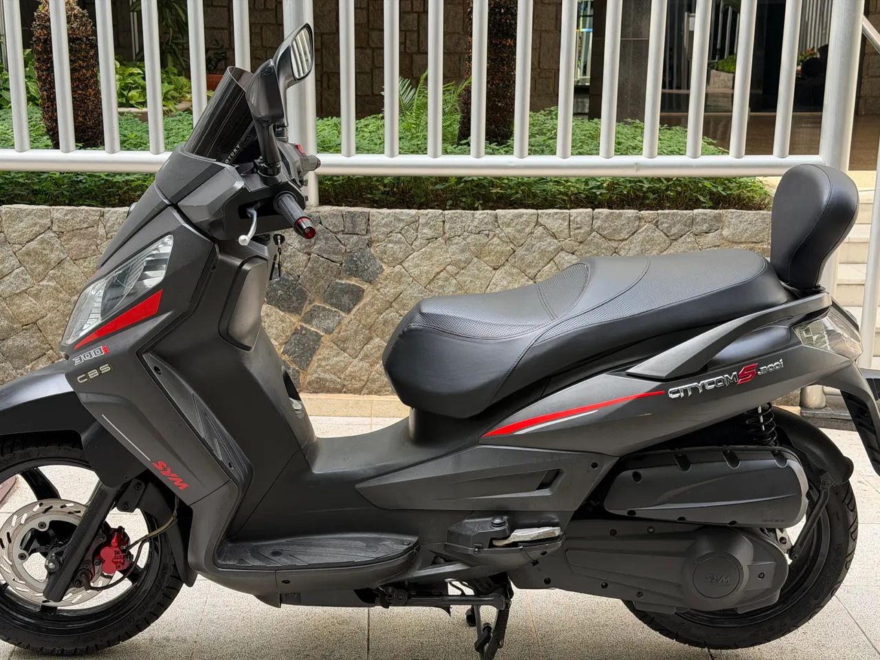 Dafra 300i 2017 - 1493318649 | OLX
