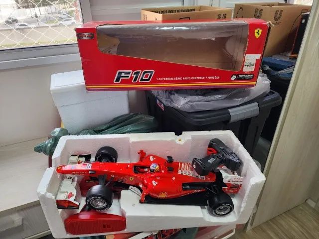 Miniatura Ferrari Alonso elétrica C. Remoto
