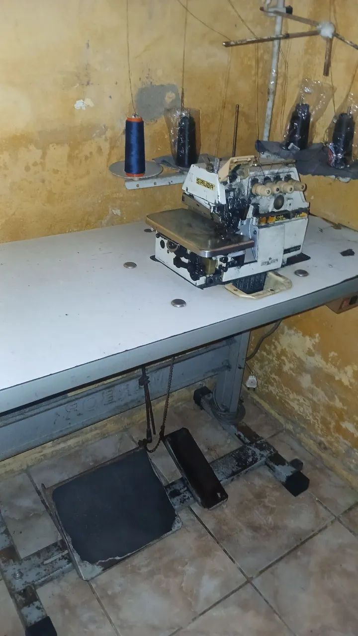 Lote de maquina industrial 