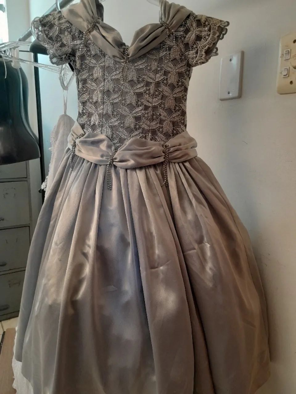 Vendo vários vestidos  de Dama - Foto 3