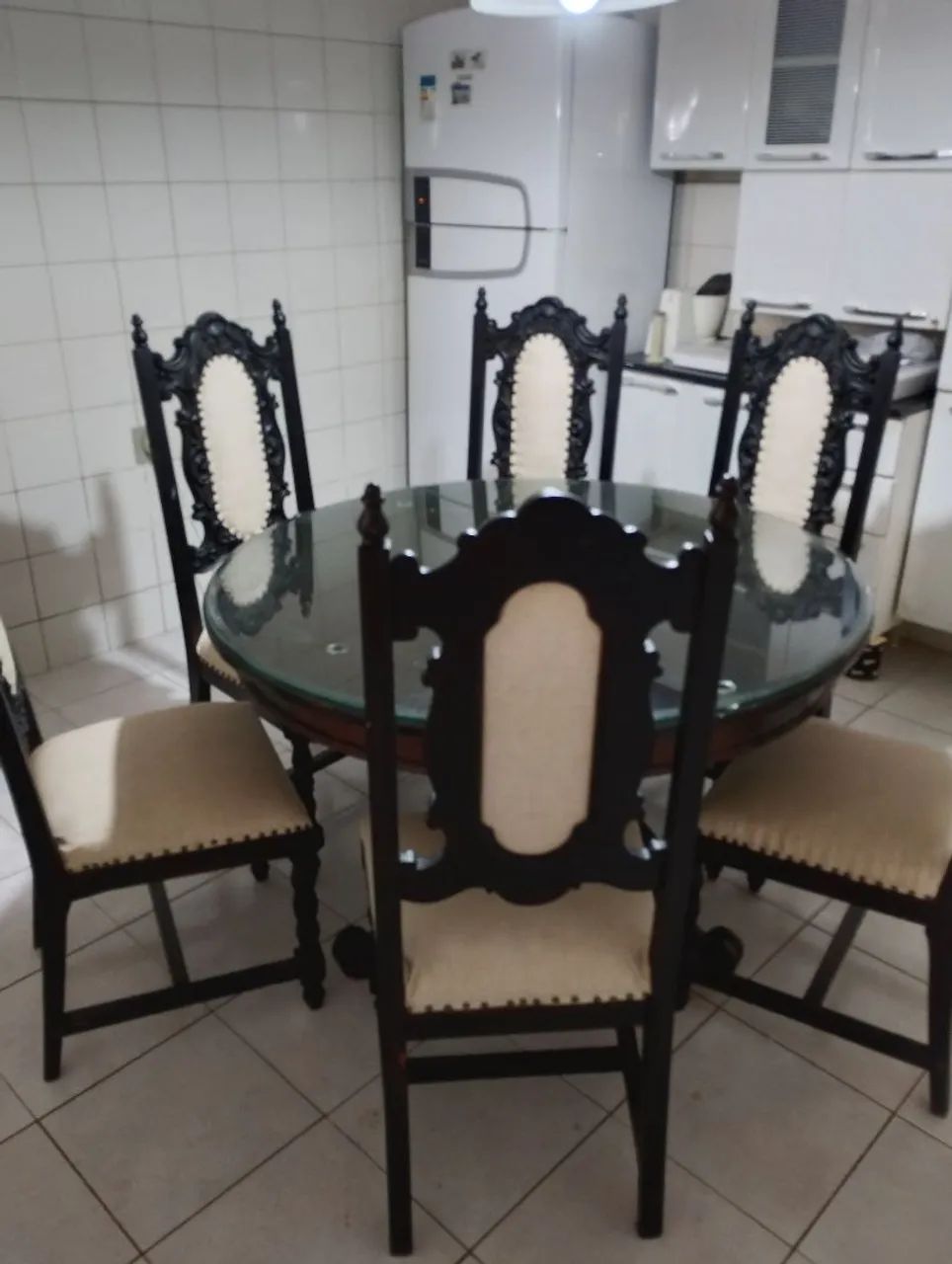 Mesa com 6 cadeiras com almofadas - Foto 2