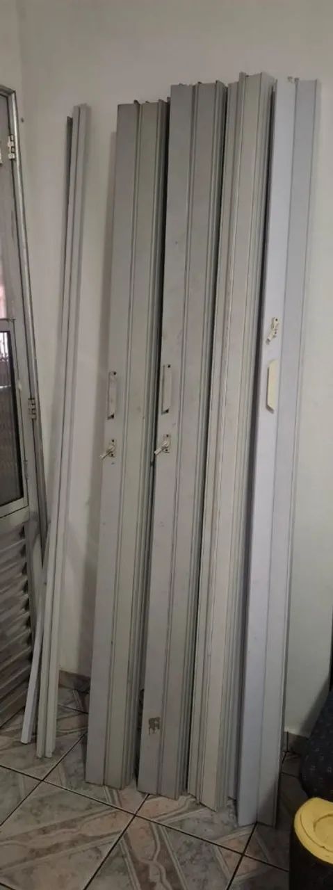 Portas sanfonada