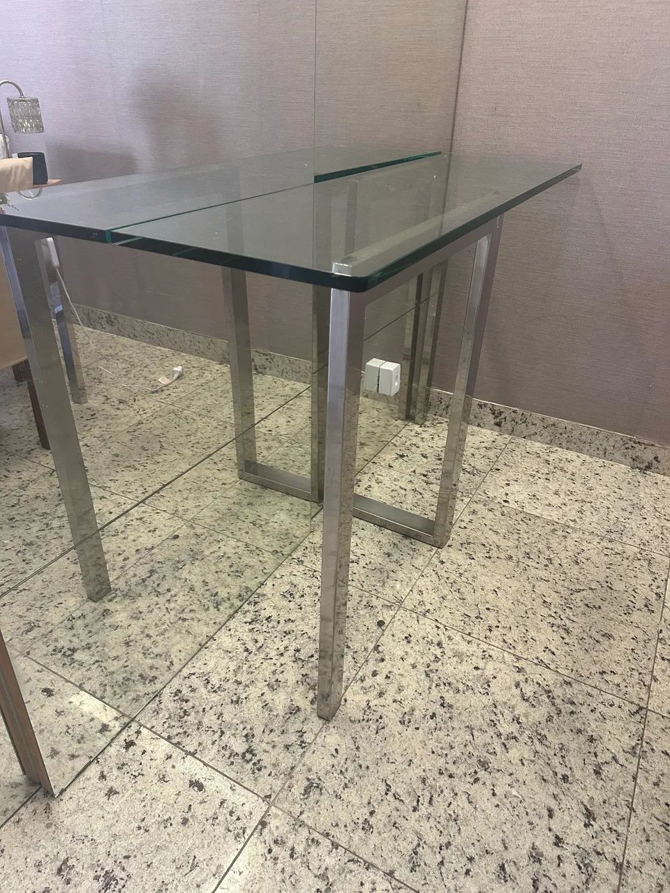 Kit mesa, aparador e mesinha - Foto 4