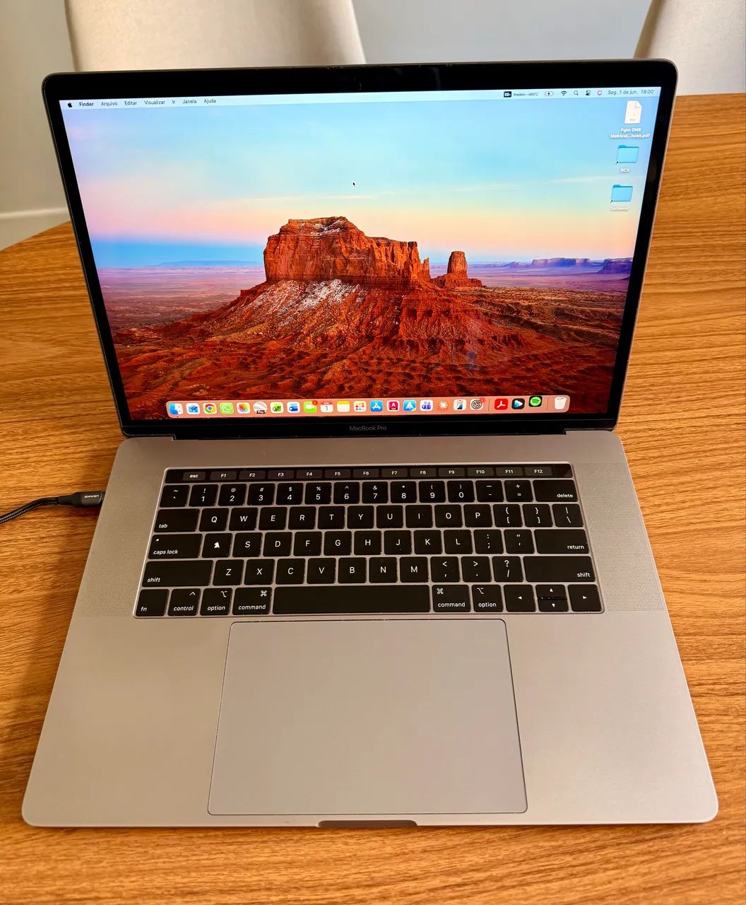MacBook Pro 15.4pol 2018 - i7 6-Core / 16GB / 512GB SSD  - Foto 3