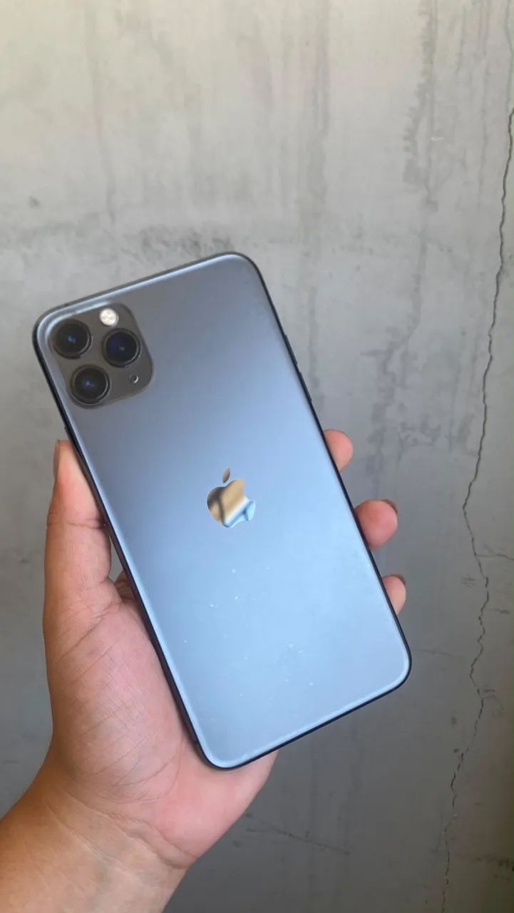 iPhone 11 Pro Max 64gb conservado.