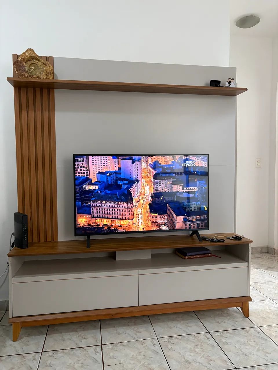 Rack completo com painel para TV