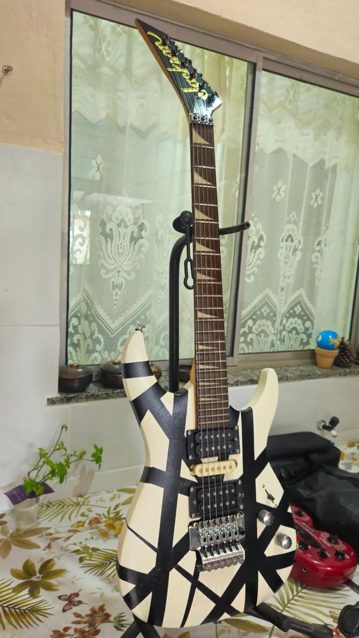 Guitarra strato  - Foto 4