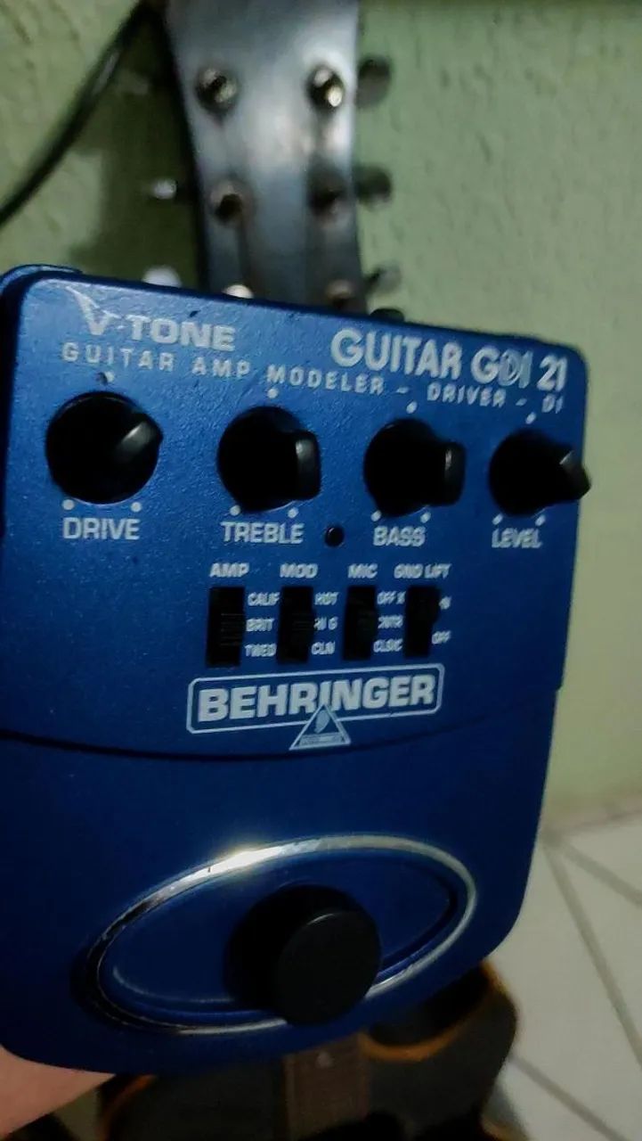 Pedal Behringer 