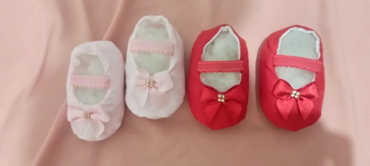 Kit 2 bolsa de maternidade, e 2 sapatinhos de bebe menina - Foto 2