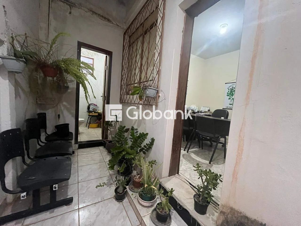 Sala comercial para aluguel Centro 40m² Montes Claros MG - Foto 3