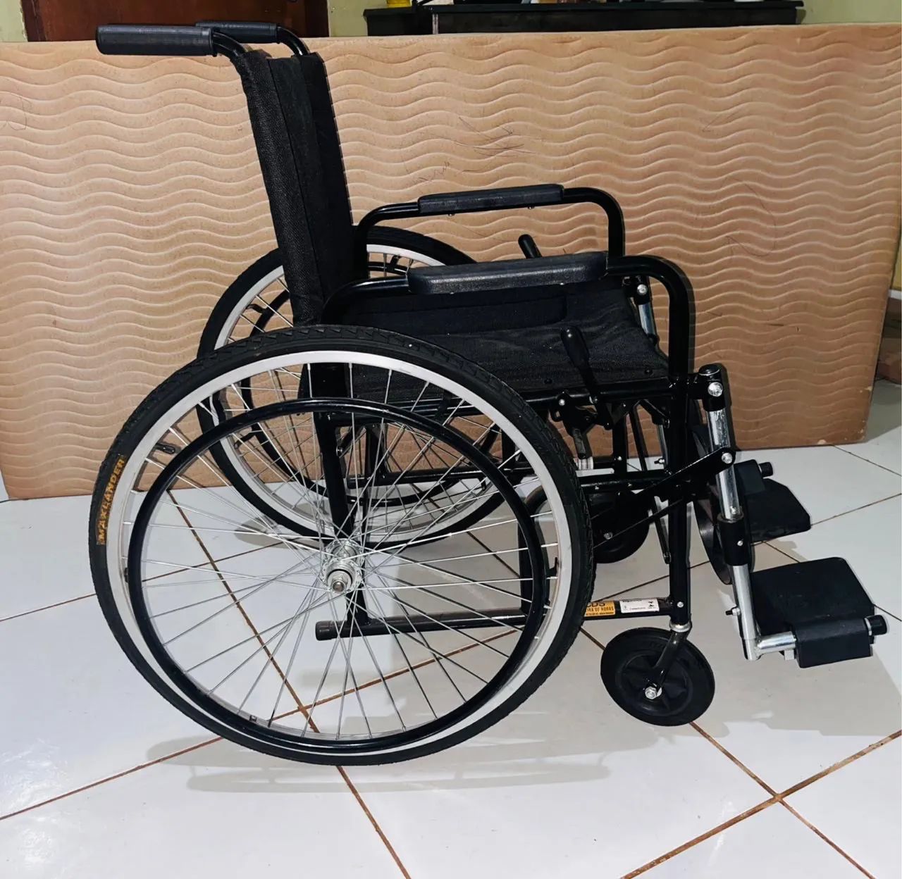 Cadeira de rodas  - Foto 3