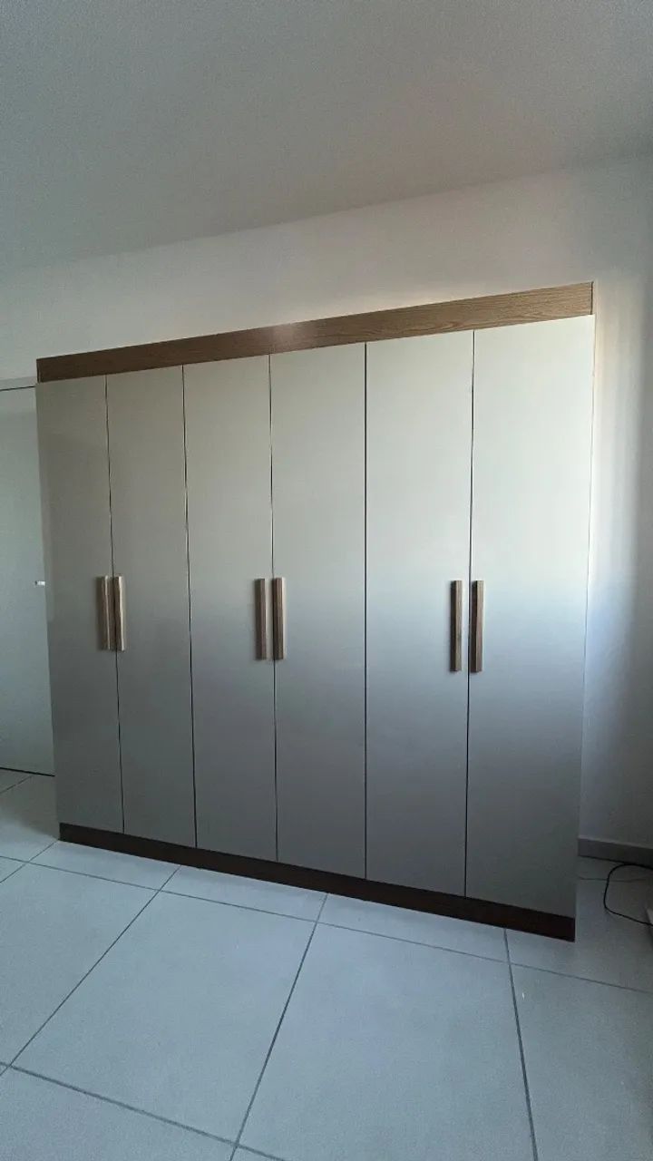 Guarda-roupa 6 portas (seminovo) - Foto 2