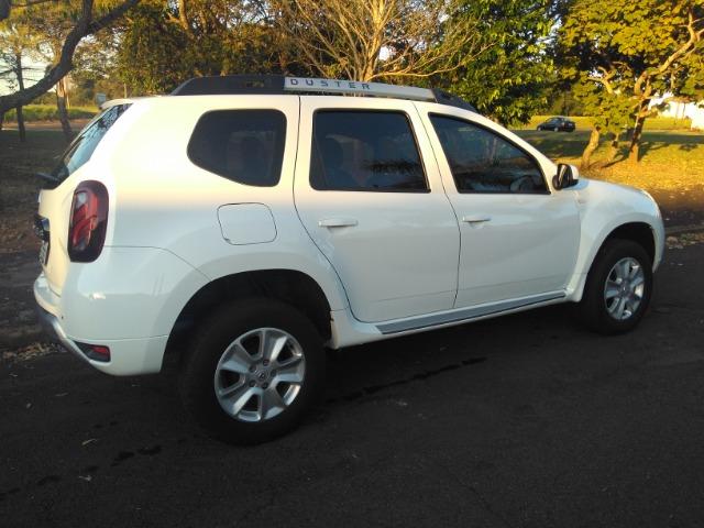 Duster 1.6 Branca 2017 - Foto 6