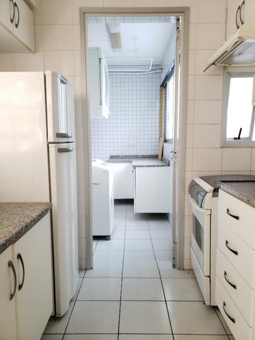 Apartamento mobiliado 2 dormitórios no Batel - Foto 7