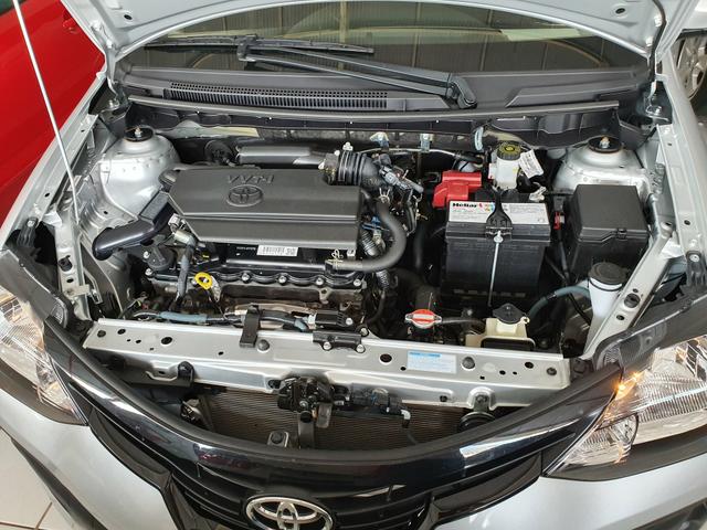 Toyota etios sedam 1.5 top 2020 aceito troca - Foto 8