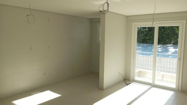 Lindo Apartamento com Varanda e Churrasqueira - Foto 9