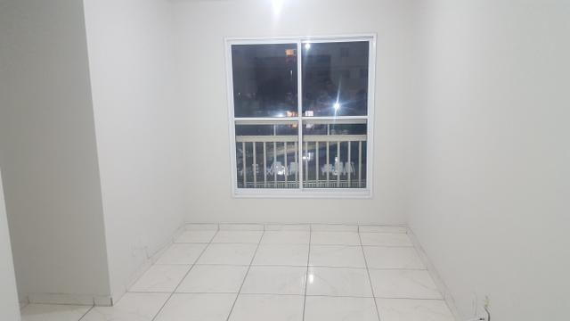 Apartamento 2 dorms c/ suíte. 1 vaga de garagem - Foto 2