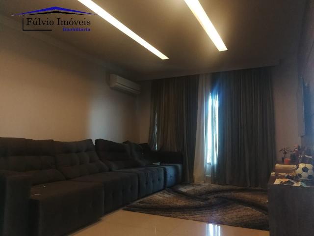 Maravilhosa casa moderna, completa em armários, ar condicionado, 05 quartos, 04 com suítes - Foto 14