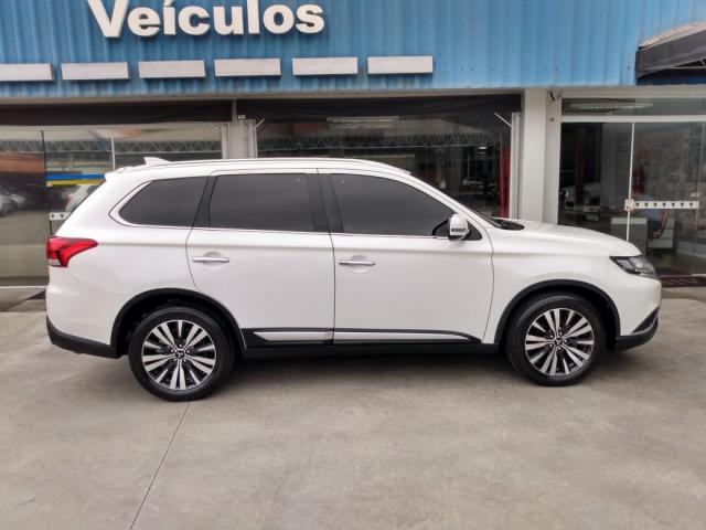 OUTLANDER 2018/2019 2.2 MIVEC DI-D DIESEL HPE-S AWD AUTOMÁTICO - Foto 6