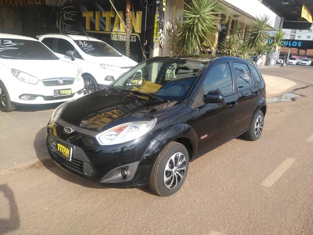 Fiesta 1.6 ano 2012. Ent. R$6.000 - TITAN MULTIMARCAS