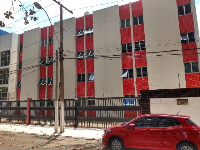 Disponível Réveillon! Edifício Carlton, Ponta Verde, 20 metros do MAR! Temporada Vem!