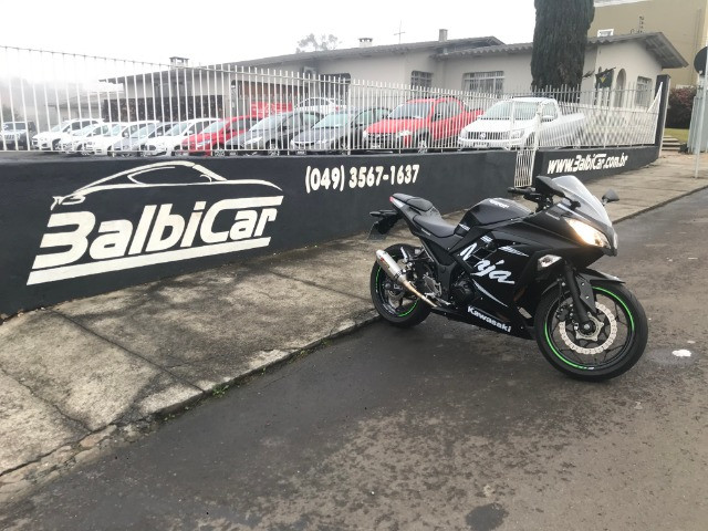 Kawasaki / Ninja 300 Abs 2018 apenas 5.700km