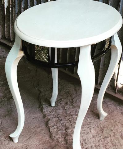 Conjunto de Mesas antigas Chipandelle64295456305537124