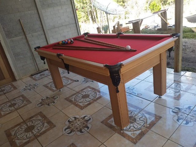 Mesa Tentação de Redes Cor Cerejeira Tecido Vermelho Mod. HAAE3971