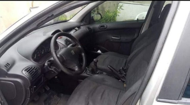 CARRO PEUGEOT 206,2006