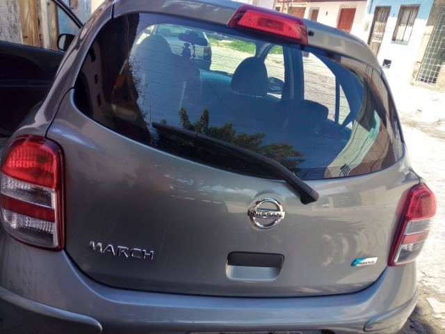 VENDO NISSAN MARCH