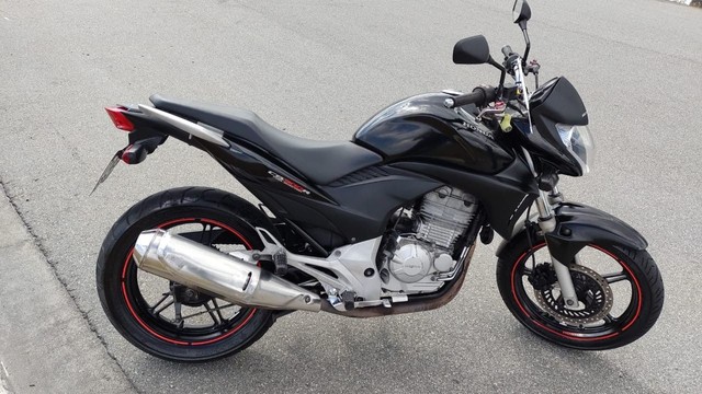 HONDA CB 300R 2010