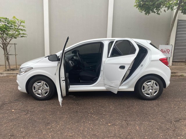 CHEVROLET ONIX 2018