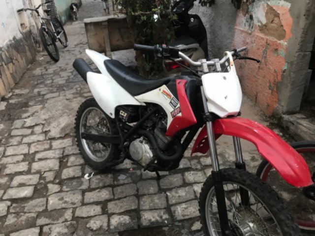 MOTO PRA TRILHA XR 200